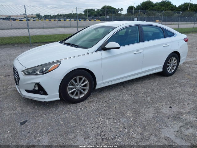 Hyundai SONATA ECO 2018 5NPE24AA4JH701725 Image 2