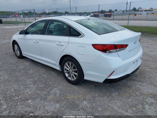 Hyundai SONATA ECO 2018 5NPE24AA4JH701725 Image 3
