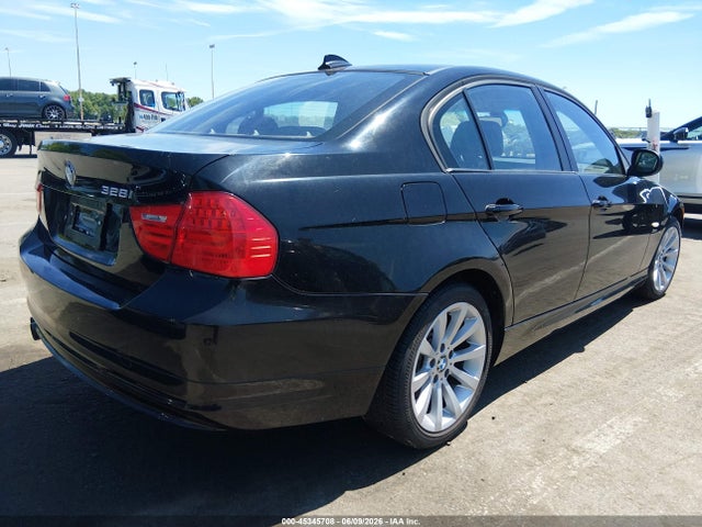 45345708 :رقم المزاد ، WBAPK7G57BNN48888 vin ، 2011 Bmw 328i Xdrive مزاد بيع