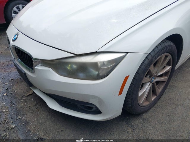 Aukcja sprzedaży 2016 Bmw 320i, vin: WBA8E1G56GNT37116, numer aukcji: 45345743