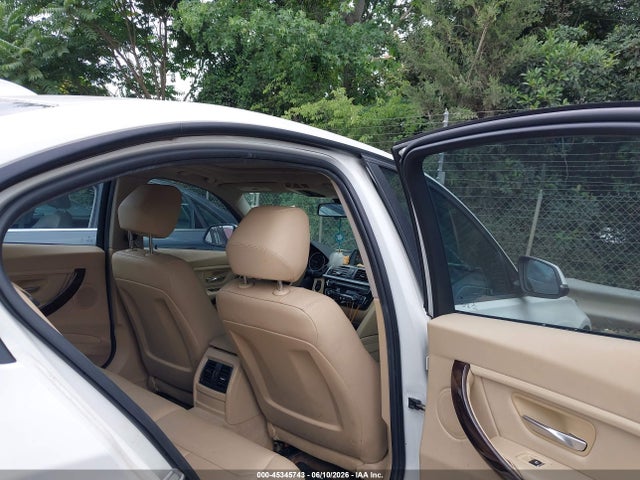 Aukcja sprzedaży 2016 Bmw 320i, vin: WBA8E1G56GNT37116, numer aukcji: 45345743