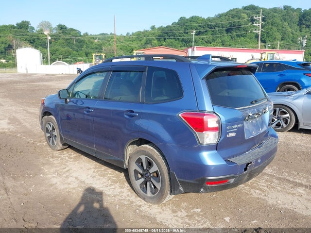 45345748 :رقم المزاد ، JF2SJAEC6JH496618 vin ، 2018 Subaru Forester 2.5i Premium مزاد بيع