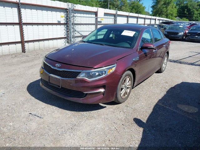KIA Optima Lx 2018 5XXGT4L3XJG232561 Image 2