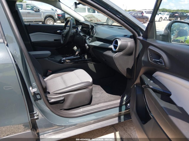 KL77LHEP1SC240442 Chevrolet Trax Fwd Lt