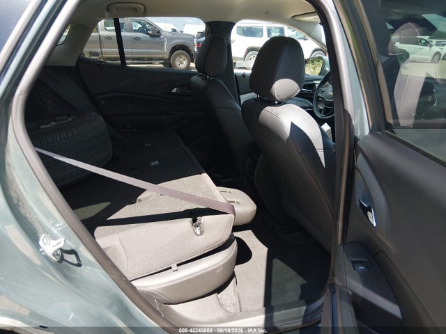 KL77LHEP1SC240442 Chevrolet Trax Fwd Lt