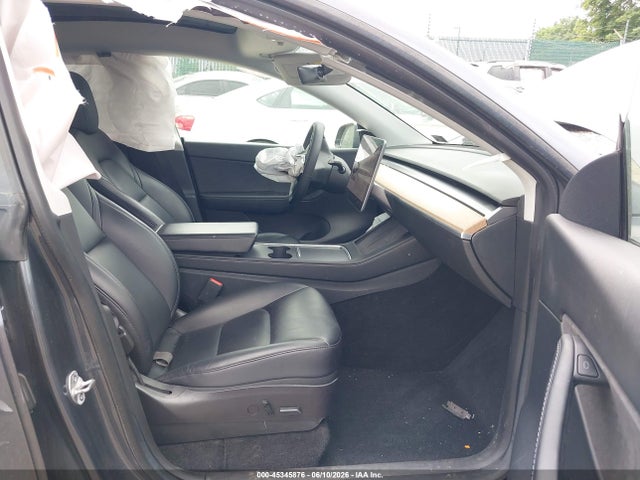 2021 Tesla Model Y Long Range Dual Motor All-wheel Drive მანქანა იყიდება აუქციონზე, vin: 5YJYGDEE3MF251600, აუქციონის ნომერი: 45345876