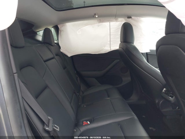 2021 Tesla Model Y Long Range Dual Motor All-wheel Drive მანქანა იყიდება აუქციონზე, vin: 5YJYGDEE3MF251600, აუქციონის ნომერი: 45345876
