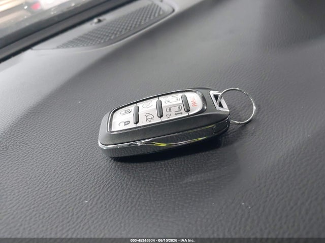 2020 Chrysler Pacifica Touring მანქანა იყიდება აუქციონზე, vin: 2C4RC1FG1LR233159, აუქციონის ნომერი: 45345904