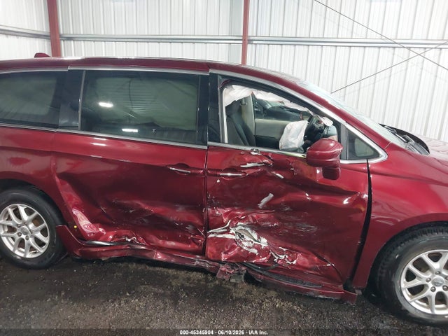 2020 Chrysler Pacifica Touring მანქანა იყიდება აუქციონზე, vin: 2C4RC1FG1LR233159, აუქციონის ნომერი: 45345904