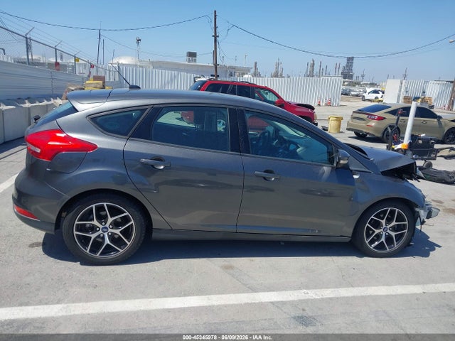 Ford FOCUS SEL 2018 1FADP3M24JL293319 Image 14