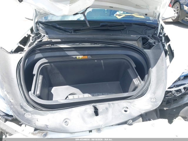 2025 Tesla Model Y Long Range Dual Motor All-wheel Drive მანქანა იყიდება აუქციონზე, vin: 7SAYGDEEXSA353134, აუქციონის ნომერი: 45346035