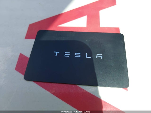 2025 Tesla Model Y Long Range Dual Motor All-wheel Drive მანქანა იყიდება აუქციონზე, vin: 7SAYGDEEXSA353134, აუქციონის ნომერი: 45346035