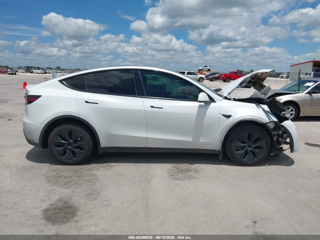 2025 Tesla Model Y Long Range Dual Motor All-wheel Drive მანქანა იყიდება აუქციონზე, vin: 7SAYGDEEXSA353134, აუქციონის ნომერი: 45346035