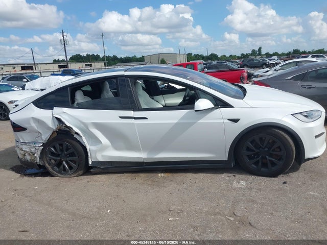Продажа на аукционе авто 2022 Tesla Model X Dual Motor All-wheel Drive, vin: 7SAXCBE53NF355729, номер лота: 45346145