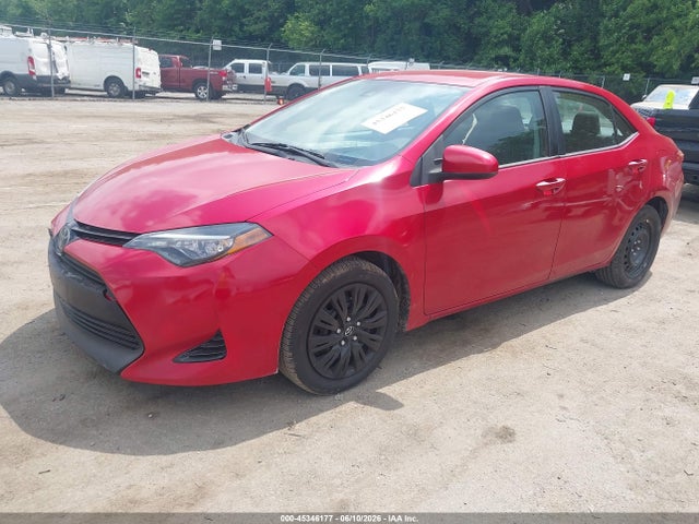 45346177 :رقم المزاد ، 2T1BURHE8JC034468 vin ، 2018 Toyota Corolla Le مزاد بيع
