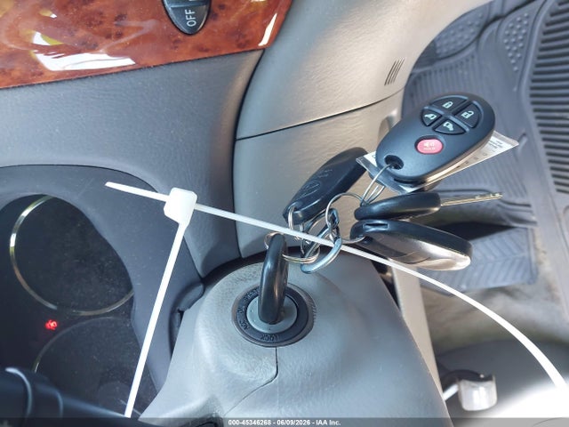45346268 :رقم المزاد ، 5TDDK4CC3AS032545 vin ، 2010 Toyota Sienna Xle مزاد بيع