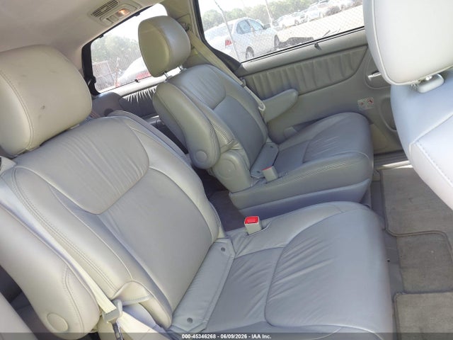 45346268 :رقم المزاد ، 5TDDK4CC3AS032545 vin ، 2010 Toyota Sienna Xle مزاد بيع