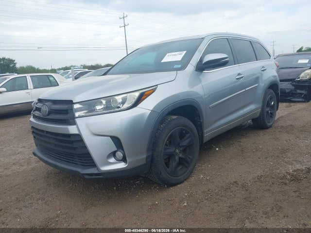 Toyota Highlander Limited Platinum 2018 5TDDZRFH0JS874114 Image 2