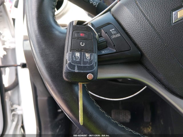 3GNCJPSB5GL130300 Chevrolet Trax Lt