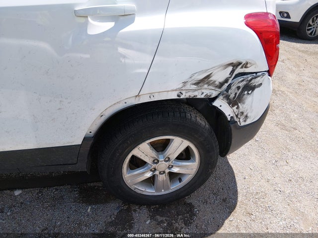3GNCJPSB5GL130300 Chevrolet Trax Lt