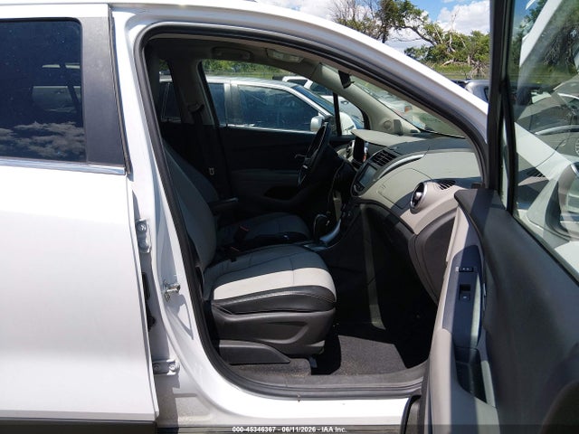3GNCJPSB5GL130300 Chevrolet Trax Lt