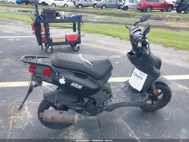 Genuine Scooter Co. Roughhouse 50 2022 RFVPMP200N1022810 Image 12