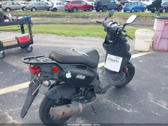 Genuine Scooter Co. Roughhouse 50 2022 RFVPMP200N1022810 Image 4