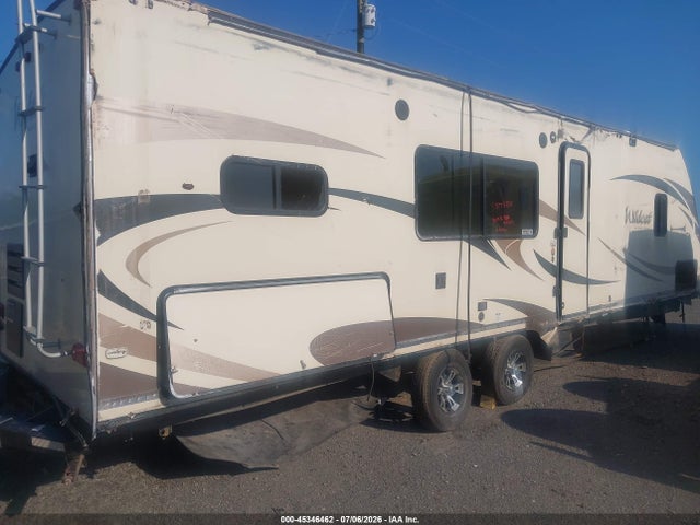 Продаж на аукціоні авто 2017 Forest River Wildcat, vin: 5ZT2WCWB1HB400200, номер лоту: 45346462