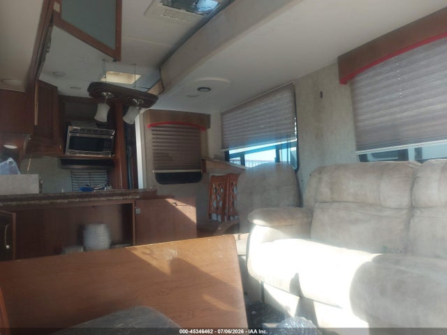 Продаж на аукціоні авто 2017 Forest River Wildcat, vin: 5ZT2WCWB1HB400200, номер лоту: 45346462