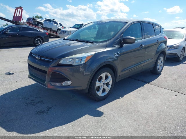 45346477 :رقم المزاد ، 1FMCU0GX6FUC77057 vin ، 2015 Ford Escape Se مزاد بيع