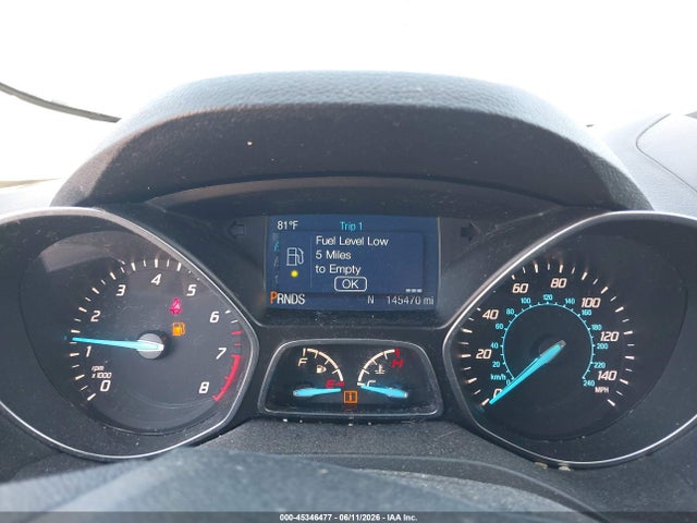 45346477 :رقم المزاد ، 1FMCU0GX6FUC77057 vin ، 2015 Ford Escape Se مزاد بيع