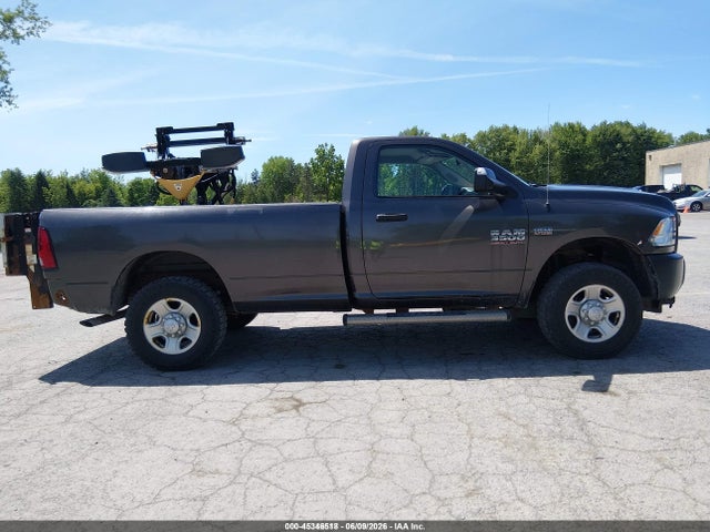 45346518 :رقم المزاد ، 3C63R3ATXGG318637 vin ، 2016 Ram 3500 Tradesman مزاد بيع