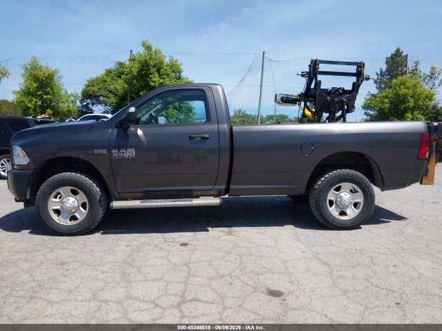 45346518 :رقم المزاد ، 3C63R3ATXGG318637 vin ، 2016 Ram 3500 Tradesman مزاد بيع