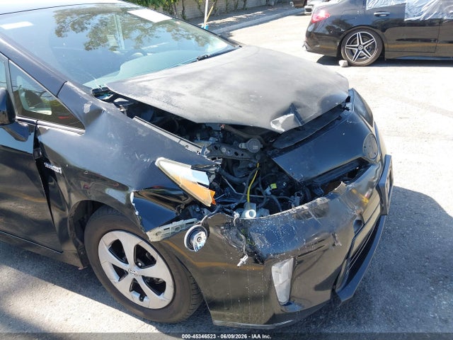 JTDKN3DU1F0468191 Toyota Prius Two