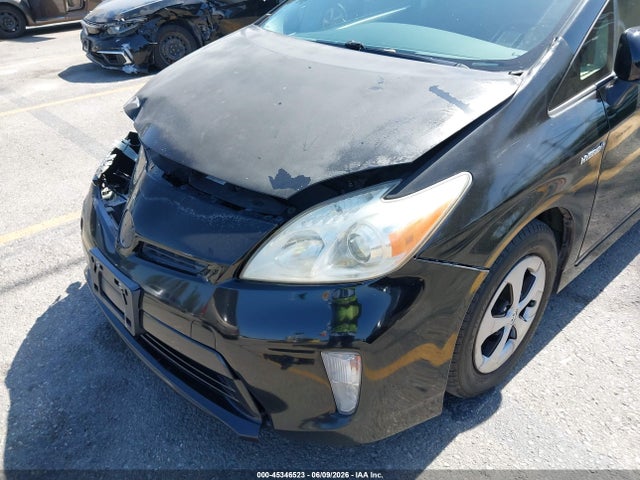 JTDKN3DU1F0468191 Toyota Prius Two