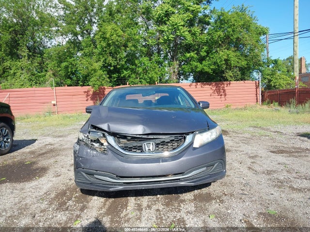 2015 Honda Civic Lx მანქანა იყიდება აუქციონზე, vin: 2HGFB2F59FH543985, აუქციონის ნომერი: 45346645