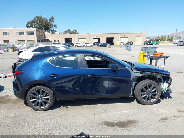 Mazda Mazda3 Preferred Package 2019 JM1BPBMM1K1139709 Image 14