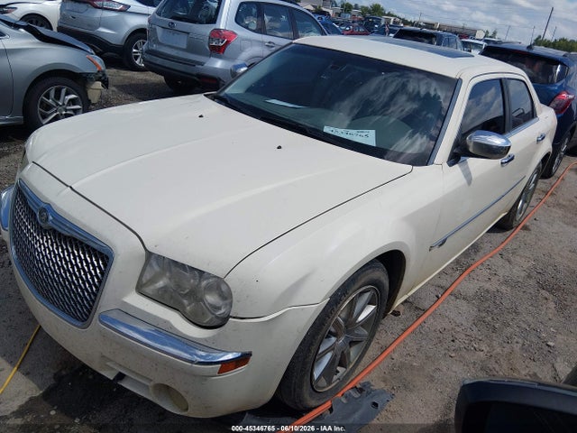 45346765 :رقم المزاد ، 2C3CA6CT6AH125962 vin ، 2010 Chrysler 300c Hemi مزاد بيع