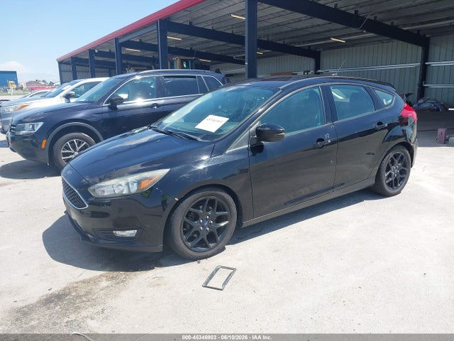 Ford FOCUS SE 2016 1FADP3K24GL275432 Image 2