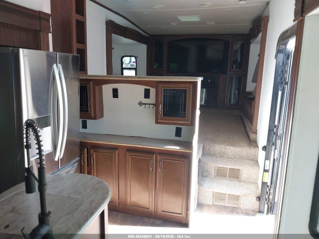 Продаж на аукціоні авто 2016 Forest River Sandpiper 377flik, vin: 4X4FSAP21GJ032391, номер лоту: 45346941
