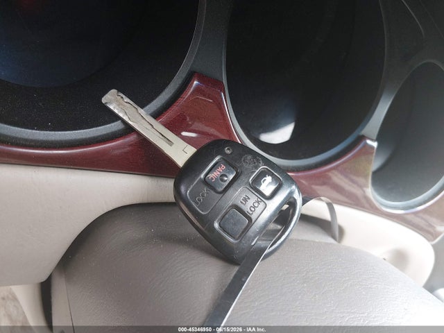 45346950 :رقم المزاد ، JTHBF30G420043957 vin ، 2002 Lexus Es 300 مزاد بيع