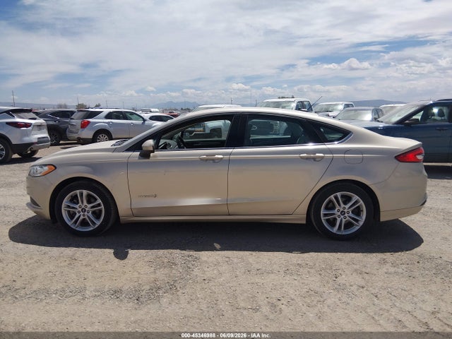 3FA6P0UU8JR209450 Ford Fusion Hybrid S
