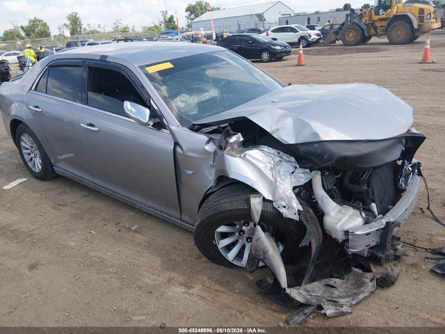 2013 Chrysler 300 Motown მანქანა იყიდება აუქციონზე, vin: 2C3CCAAG5DH732426, აუქციონის ნომერი: 45346996