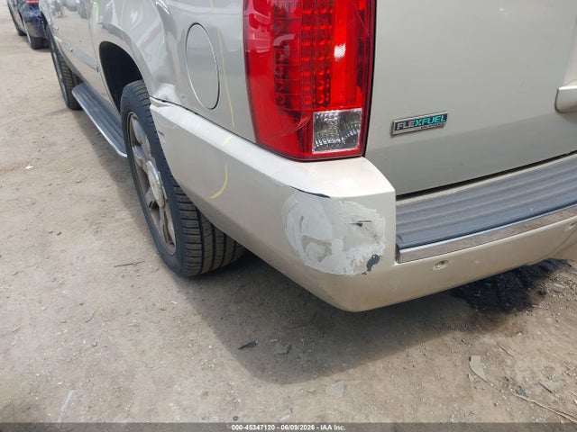 45347120 :رقم المزاد ، 1GYS4HEF3BR387354 vin ، 2011 Cadillac Escalade Esv Luxury مزاد بيع