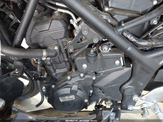 Yamaha Yzfr3 A 2021 MH3RH18Y3MK006709 Image 9