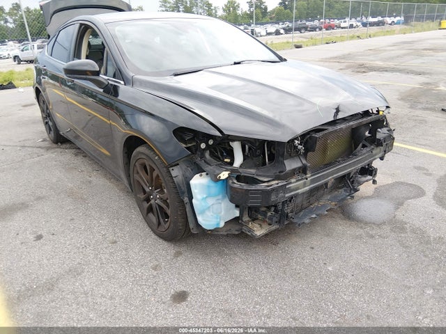 45347203 :رقم المزاد ، 3FA6P0HDXLR159826 vin ، 2020 Ford Fusion Se مزاد بيع