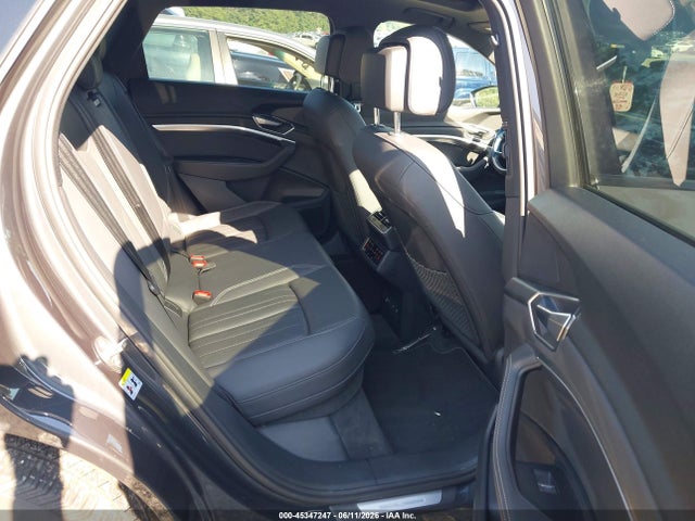 Aukcja sprzedaży 2022 Audi E-tron Premium Plus Quattro, vin: WA1LAAGEXNB012597, numer aukcji: 45347247