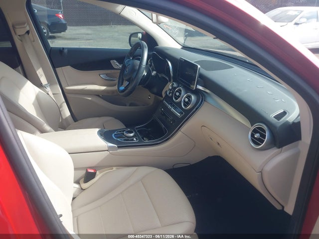 WDC0G4JB7HF132484 Mercedes-Benz GLC 300