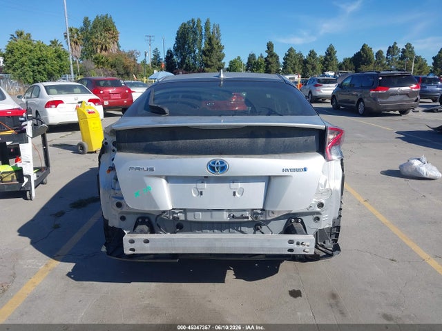 Toyota Prius Three 2016 JTDKARFU4G3020958 Image 17