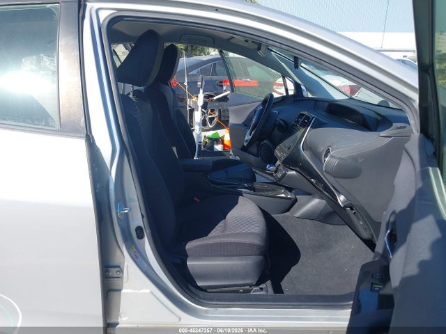 Toyota Prius Three 2016 JTDKARFU4G3020958 Image 5